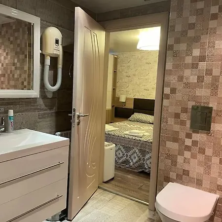 Brand New Valera Luxury דירה וארנה